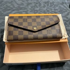 Louis Vuitton Sarah Wallet - Damier Ebine